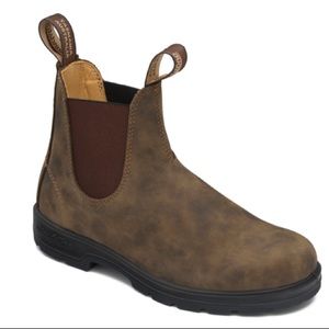 Blundstones Classic Round Toe Size 6.5
